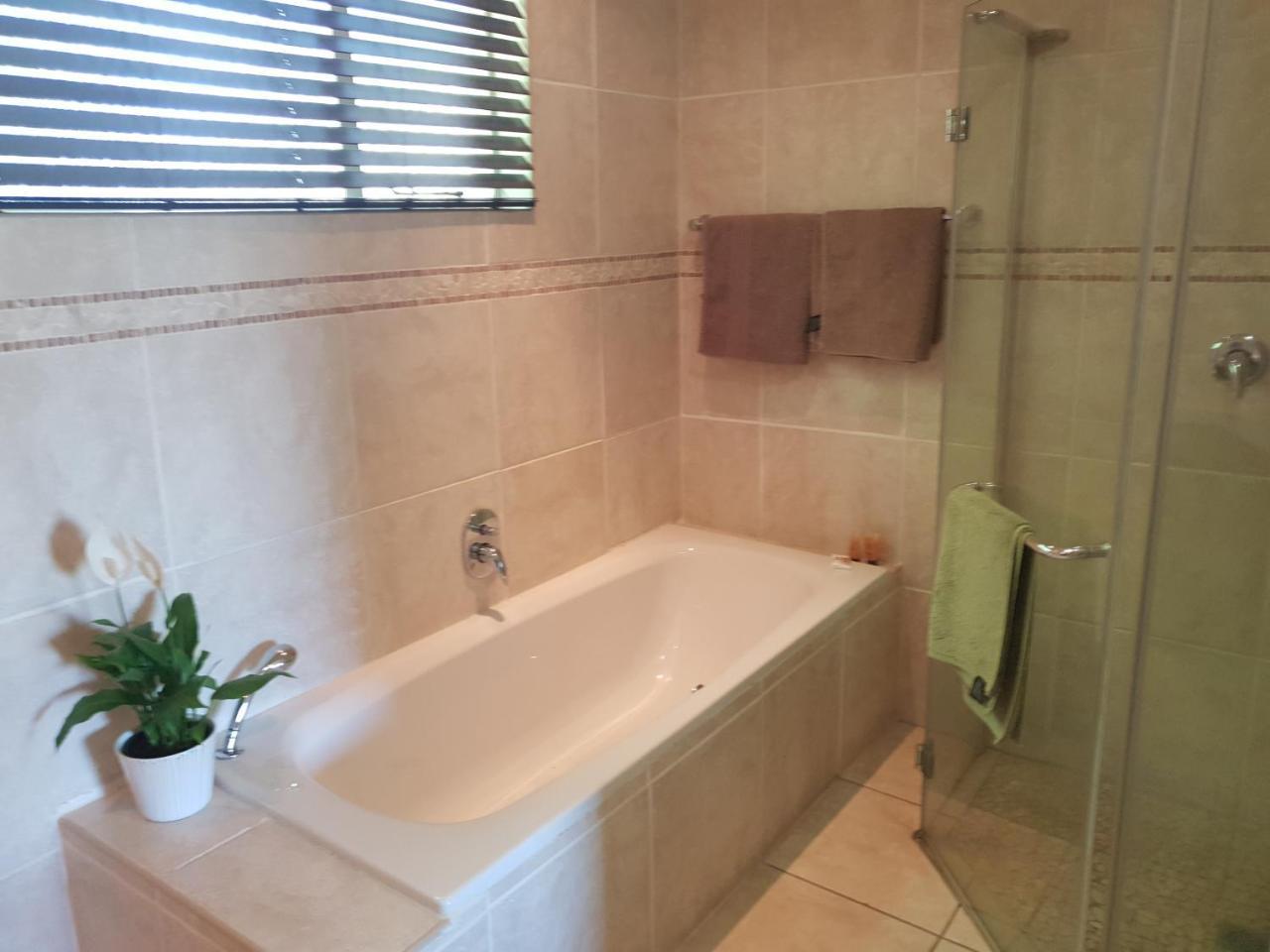 Villa Botanica Guest House Midrand Luaran gambar